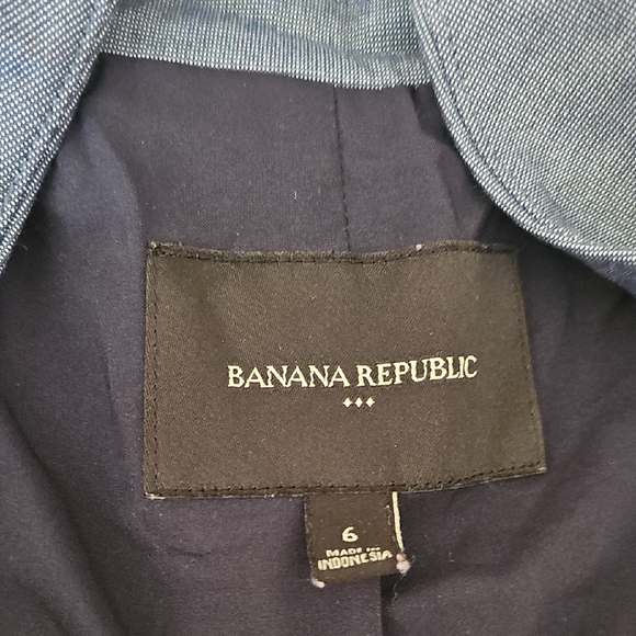 Banana Republic Blue Blazer - Picture 2 of 3